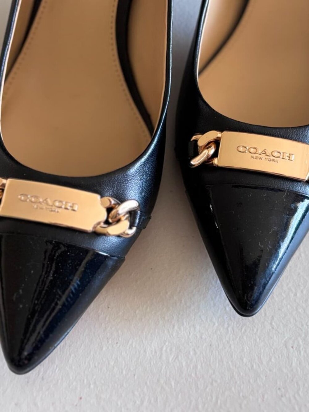 Coach Bowery Pump Size 8.5B - Picture 4 of 5
